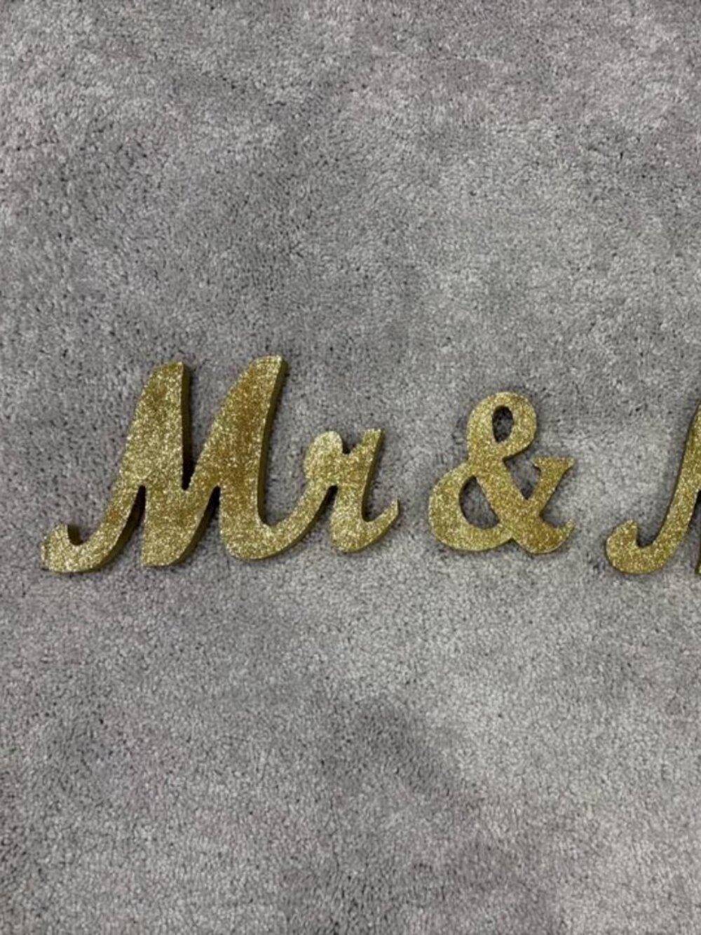 Gold Mr & Mrs Table Sign